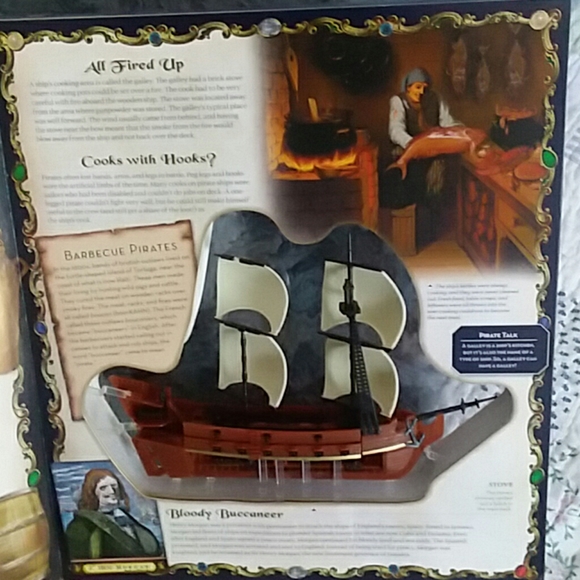 3-d pirate ship book - Picture 6 of 8